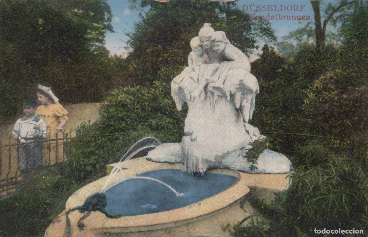 Cartoline: Deutschland D&uuml;sseldorf Nordrhein Westfalen Mondtatbrunnen Unposted *YAA817