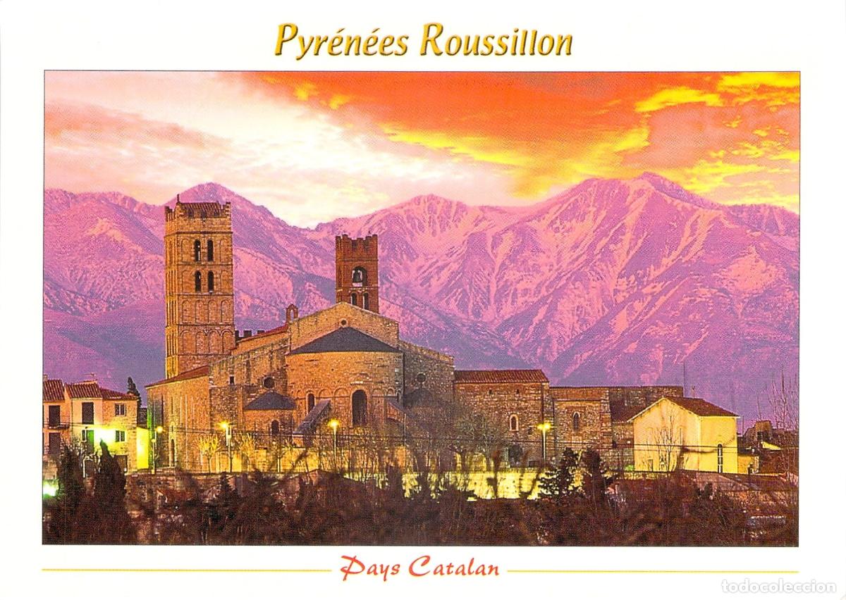 Postcards: Postal de la Catedral de Elne y el Canigou en los Pirineos Franceses
