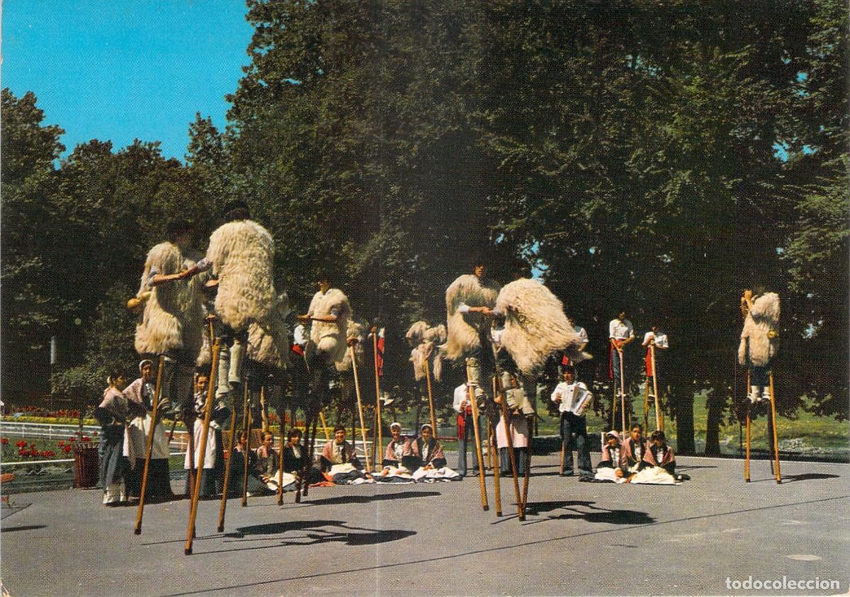 Cartes Postales: Postal de grupo folcl&oacute;rico de zancudos en Landes, Francia