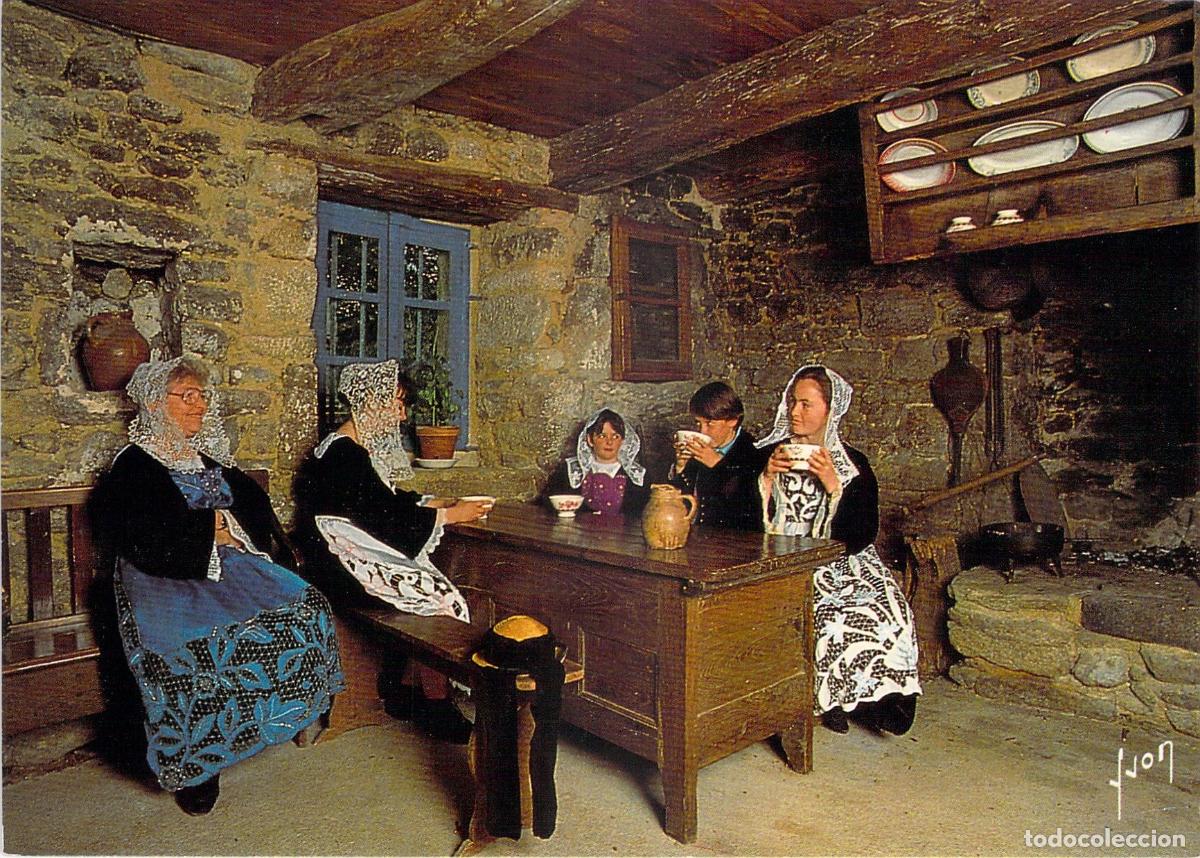 Postales: Postal de trajes tradicionales y costumbres en Baud, Breta&ntilde;a