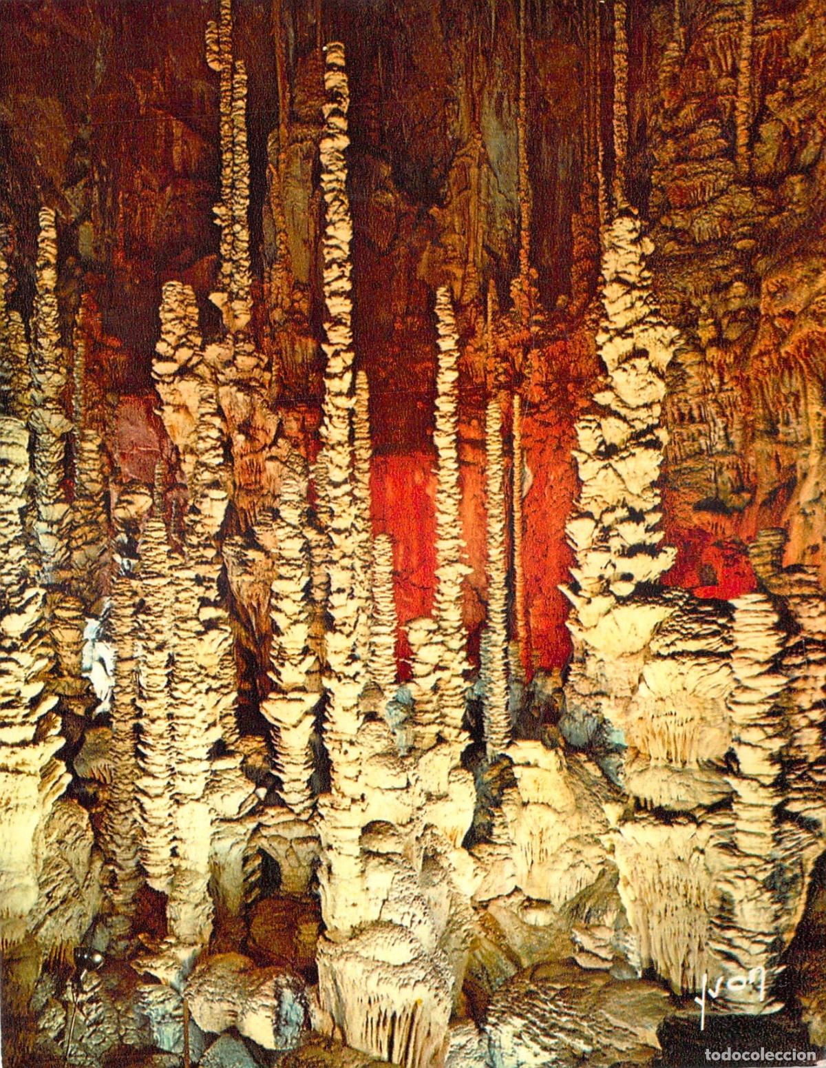 Postales: Postal de la Gruta de Aven-Armand en Loz&egrave;re, Francia