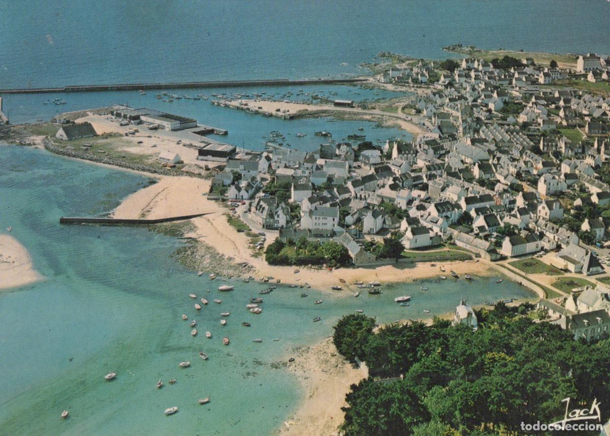 Cartes Postales: France Lesconil Bretagne Vue A&eacute;rienne Port de P&ecirc;che et Village Unposted *YAB039