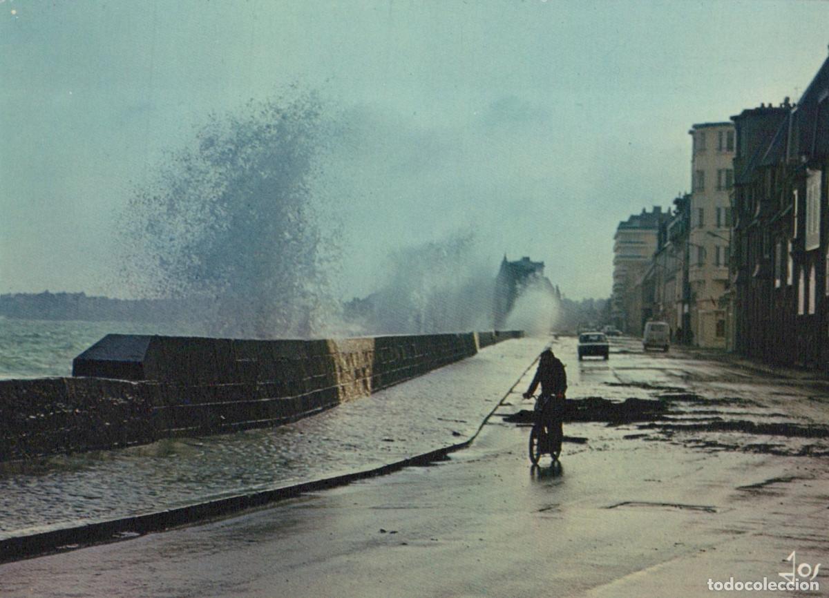 Cartoline: France Saint Malo Bretagne Grande Mar&eacute;e Sillon Cycliste Unposted *YAB174