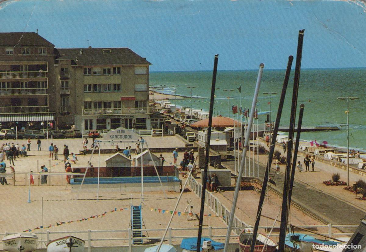 Postales: France Langrune sur Mer Normandie Plage Anim&eacute;e Front de Mer et Unposted *YAB243
