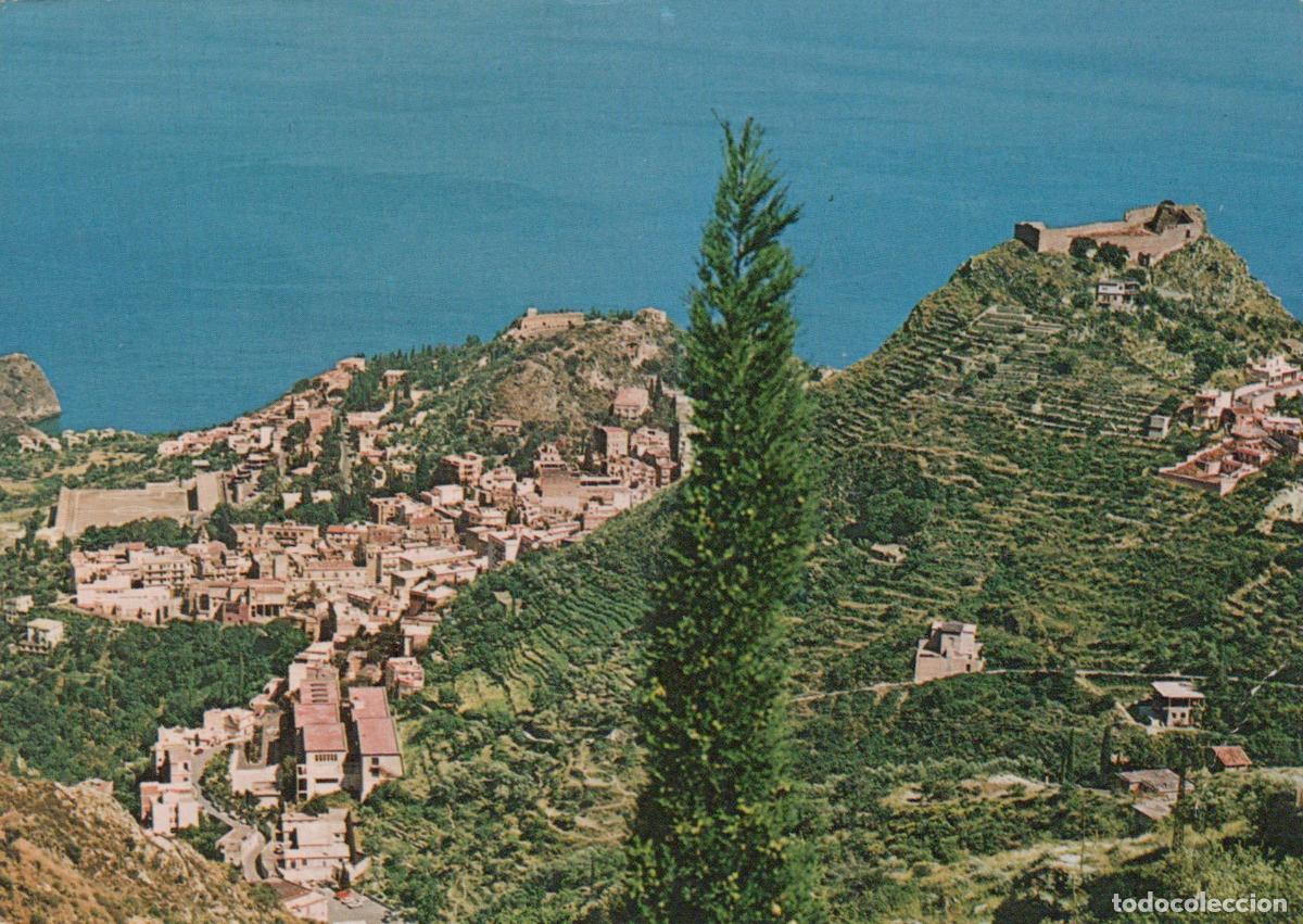 Postkarten: Italia Castelmola Veduta Panoramica del Borgo E Castello Unposted *YAB258