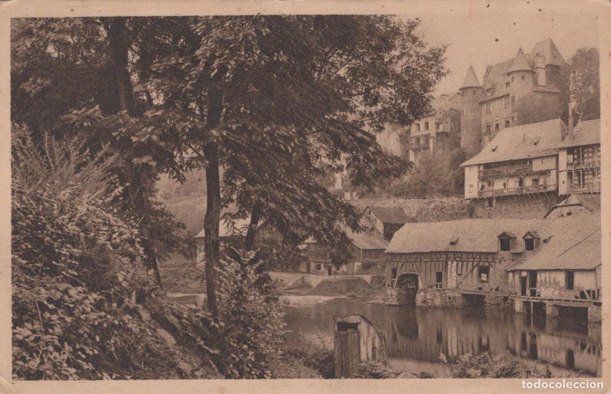 Postkarten: France Uzerche Vue Panoramique Village M&eacute;di&eacute;val Architecture Unposted *YAB553