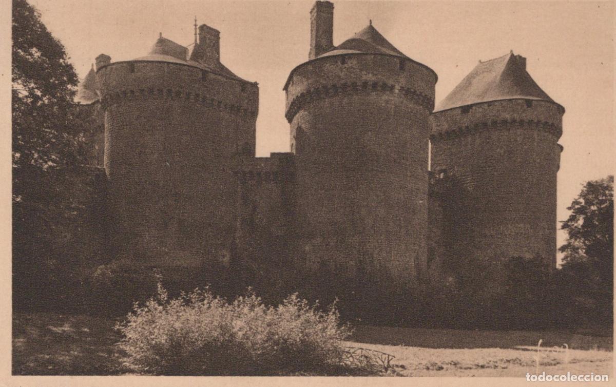 Postcards: France Bagnoles de L Orne Ch&acirc;teau de Lassay Architecture M&eacute;di&eacute;vale *YAB594