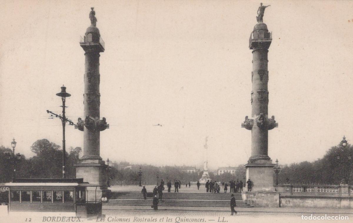 Postcards: France Bordeaux Colonnes Rostrales Quinconces *YAB462