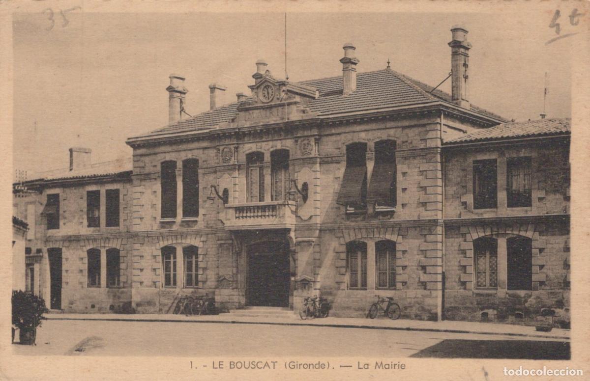 Postcards: France Le Bouscat Gironde la Mairie Architecture Urbaine Bicyclettes *YAB637