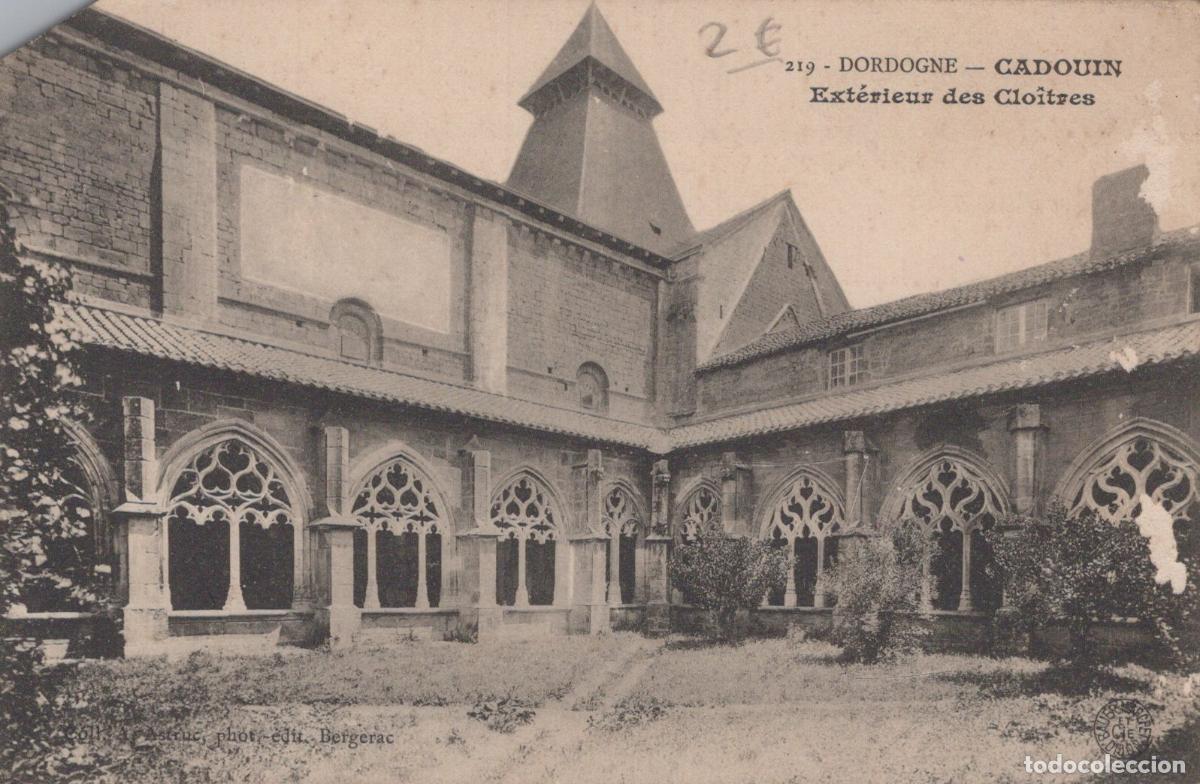 Cartes Postales: France Cadouin Clo&icirc;tre de L Abbaye Ext&eacute;rieur Architecture Gothique en *YAB803