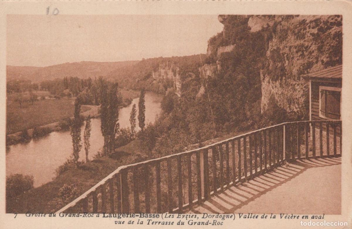 Postales: France Les Eyzies Grotte du Grand Roc Laugerie Basse et Vall&eacute;e V&eacute;z&egrave;re *YAB833
