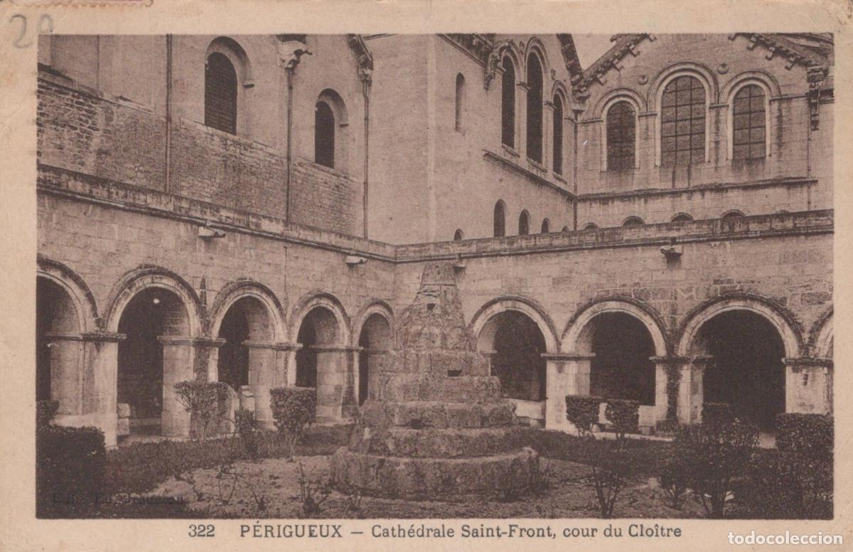 Postales: France P&eacute;rigueux Cath&eacute;drale Saint Front Cour du Clo&icirc;tre Architecture *YAB841