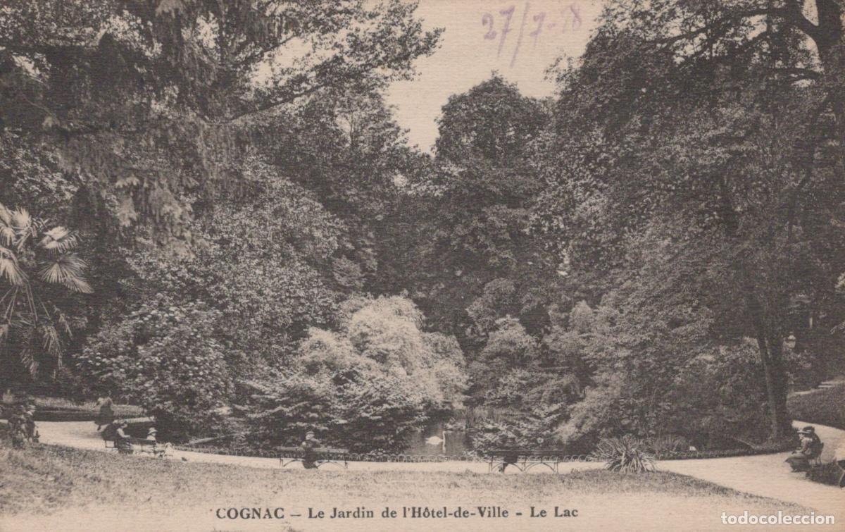 Cartes Postales: France Cognac Jardin H&ocirc;tel de Ville Lac Paisible *YAB906