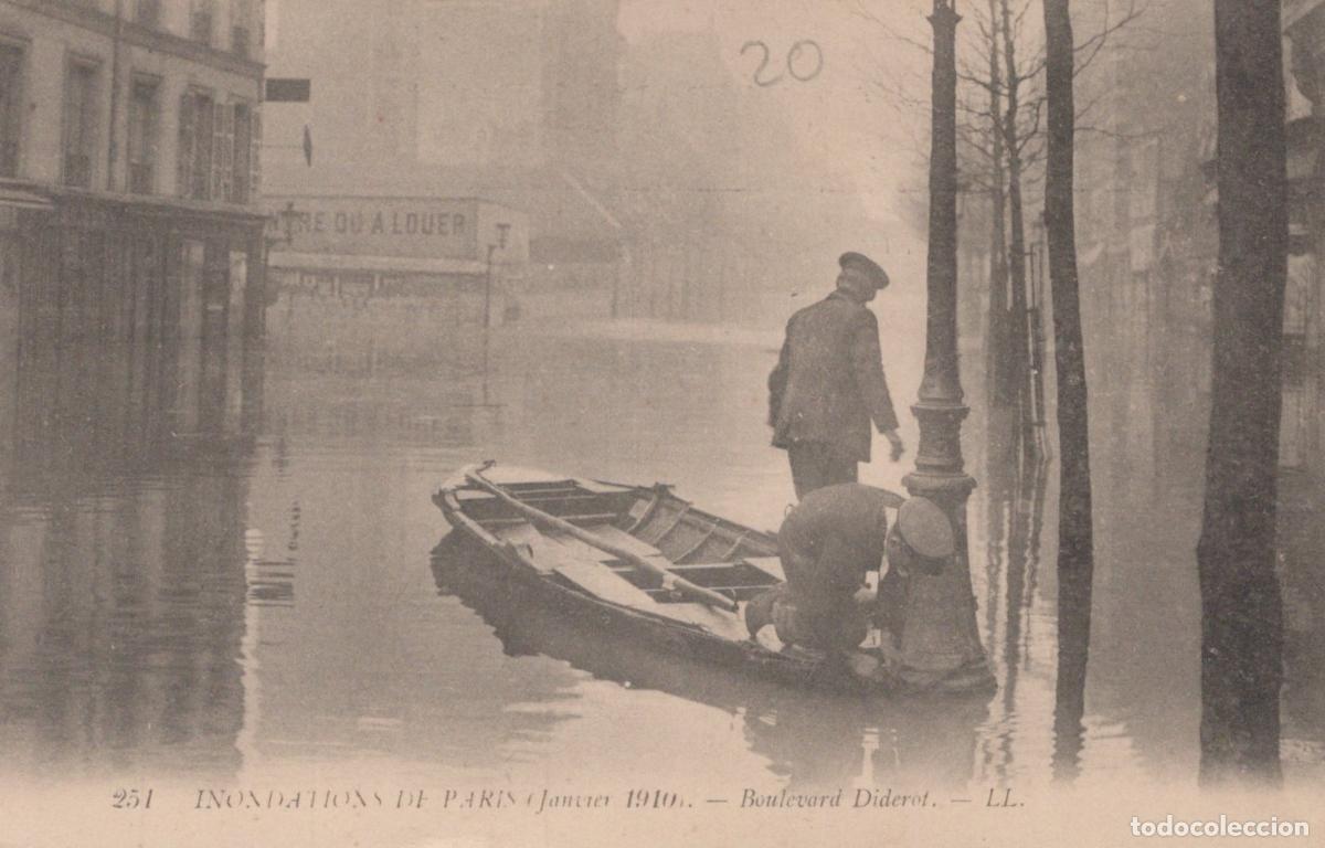 Postcards: France Paris Inondations 1910 Boulevard Diderot Bateau Unposted *YAB711