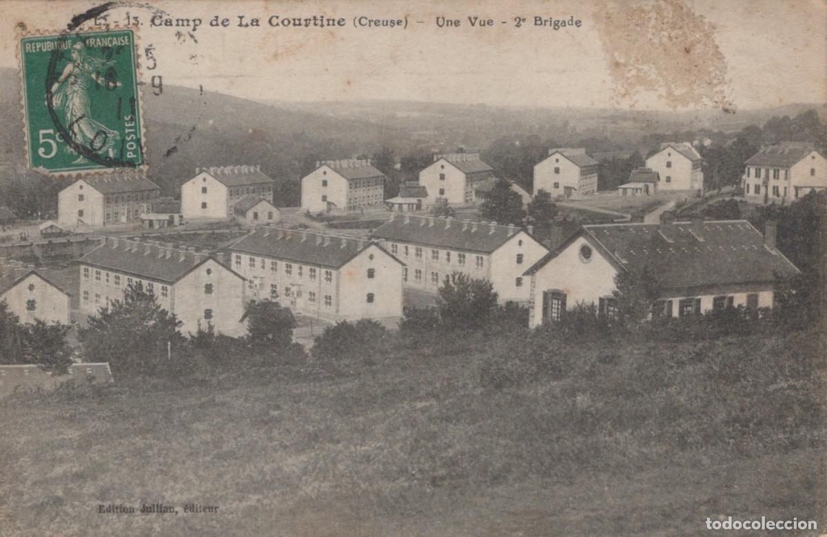 Postcards: France La Courtine Camp Militaire 2e Brigade Post&eacute;e *YAB792