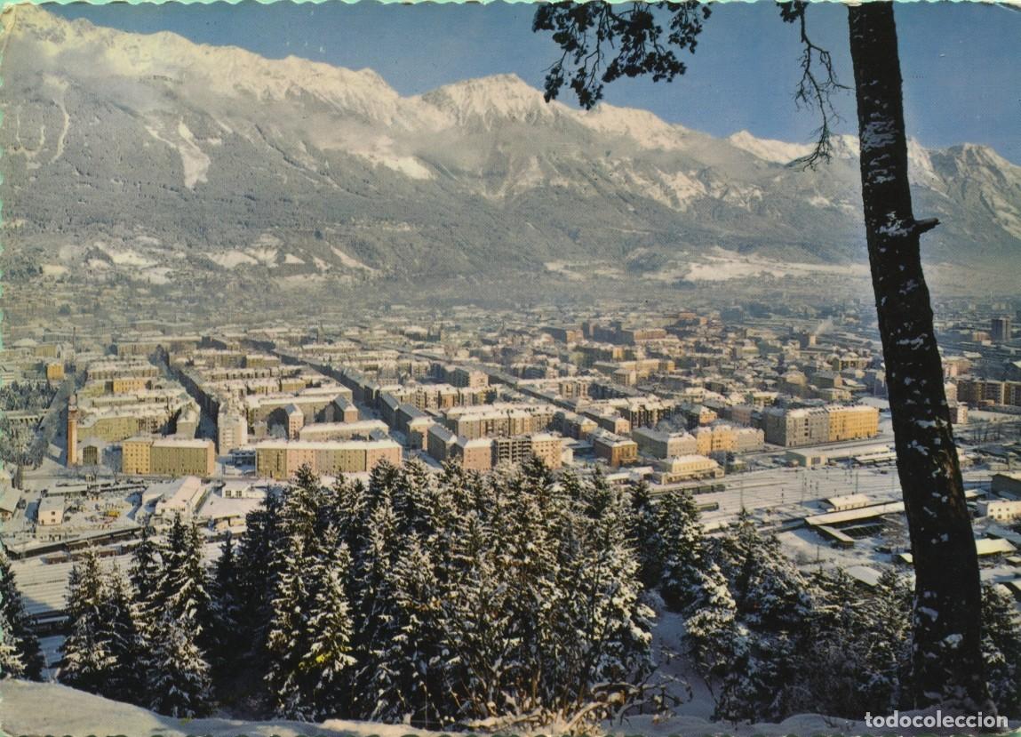 Postales: La ciudad alpina de Innsbruck frente a la cordillera Nordkette, TIROL. Circulada en 1968. ED. ALPINA