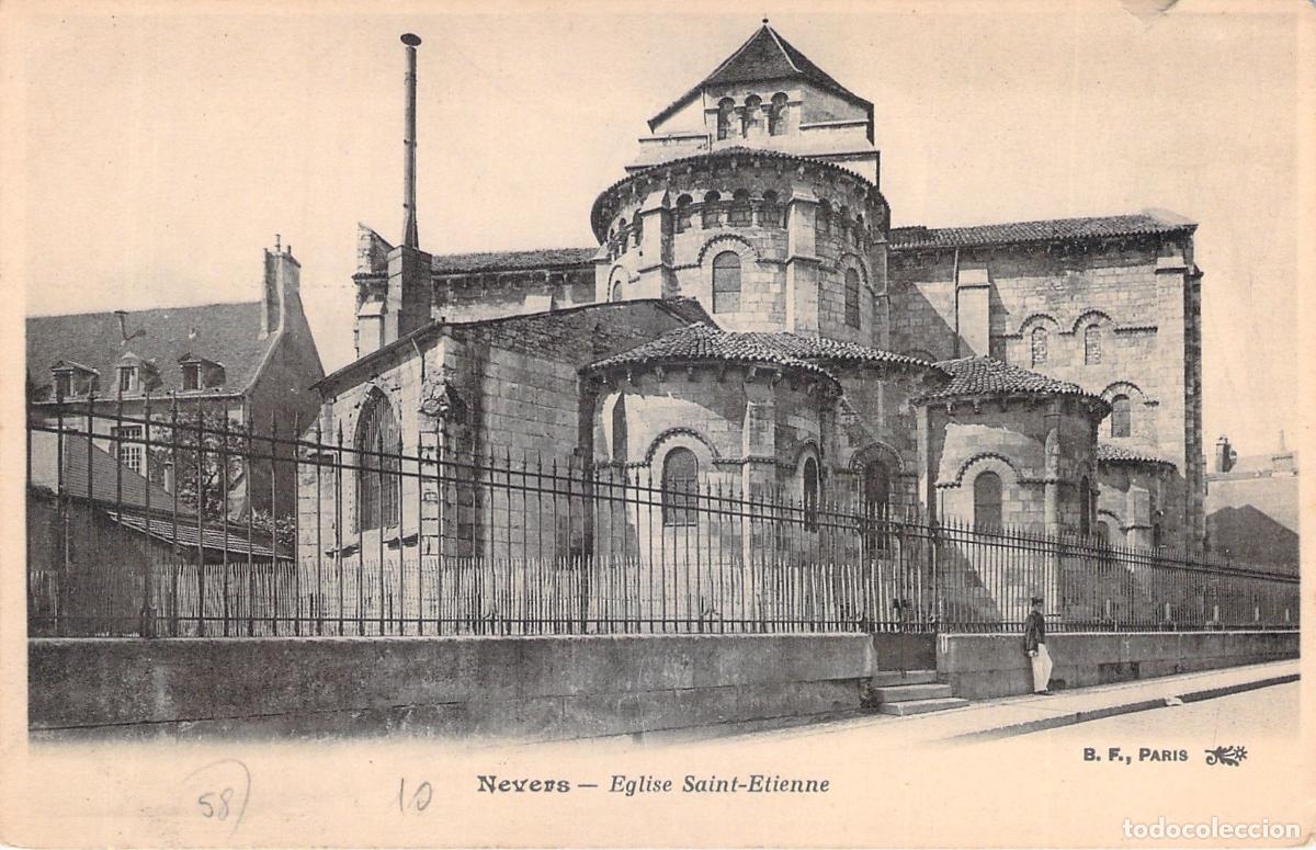 Postales: Postal de la Eglise Saint-Etienne en Nevers, Francia