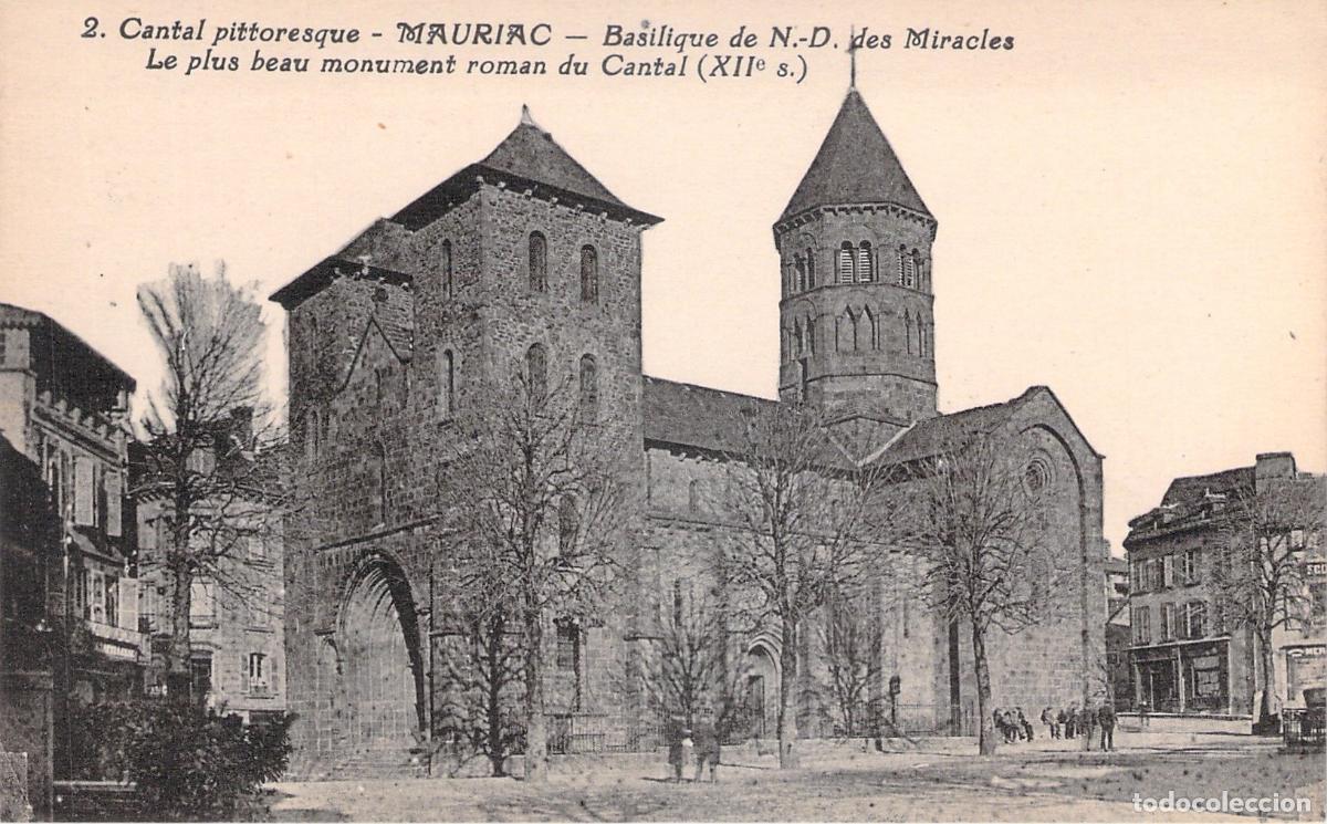 Postales: Postal de la Bas&iacute;lica de Notre-Dame-des-Miracles en Mauriac, Cantal, Francia