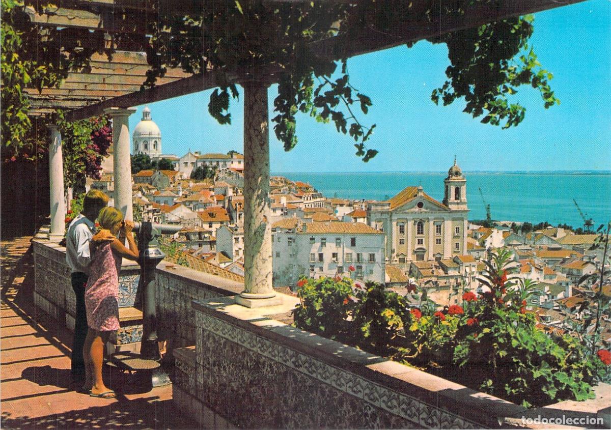 Postales: Postal de Lisboa Mirador de Santa Luzia y Alfama