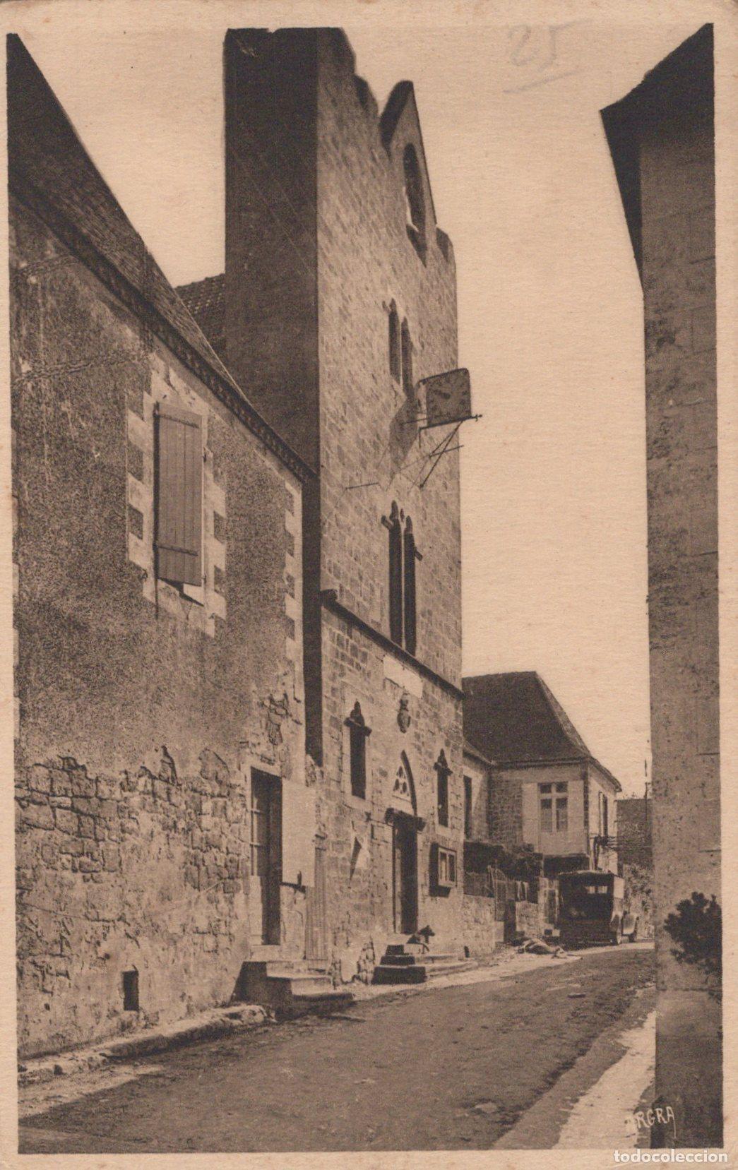 Cartes Postales: France Domme L H&ocirc;tel de Ville Architecture M&eacute;di&eacute;vale Post&eacute;e *YAC070