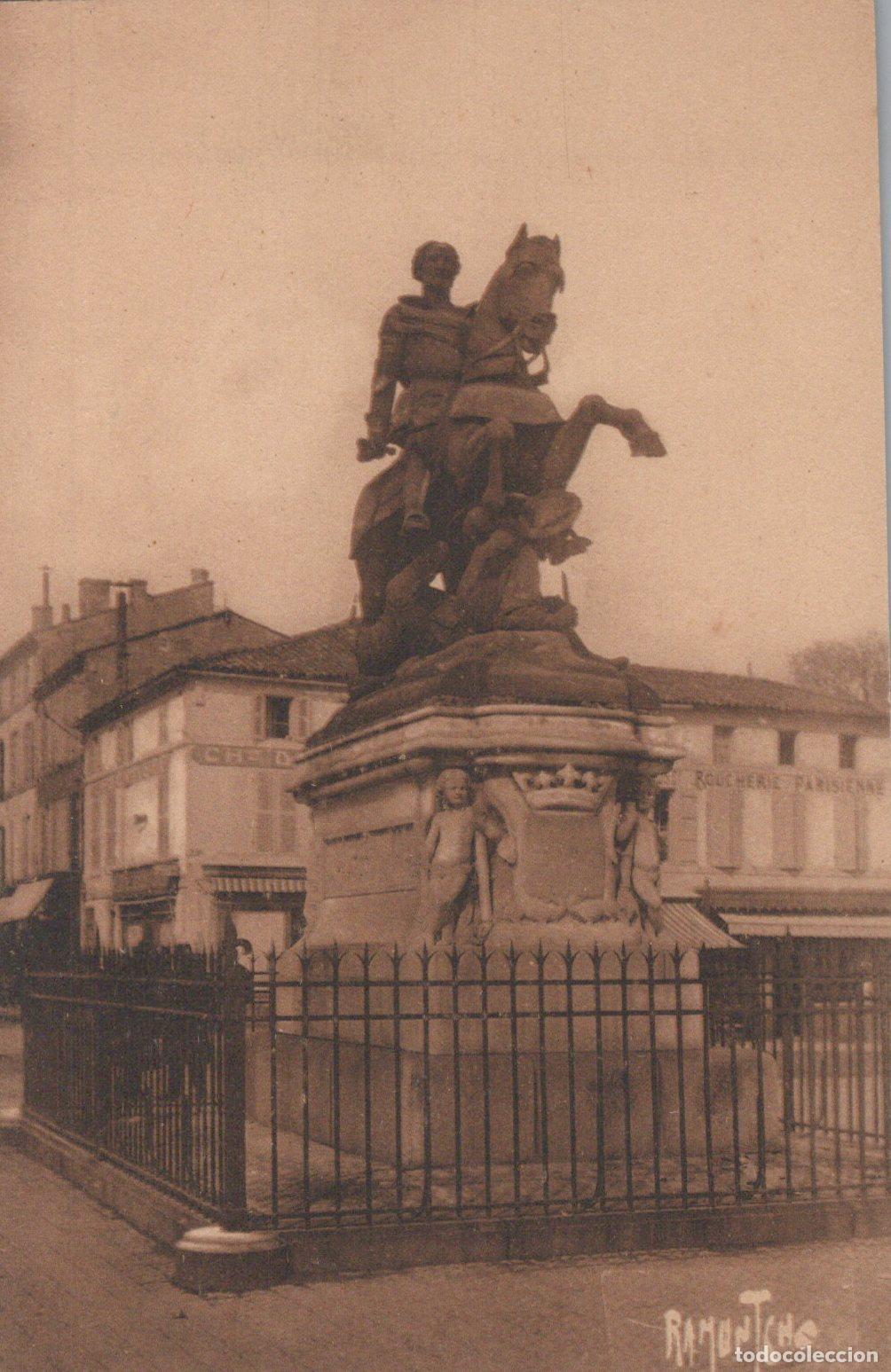 Postkarten: France Cognac Place Fran&ccedil;ois Ier Monument &Eacute;questre Unposted *YAC012