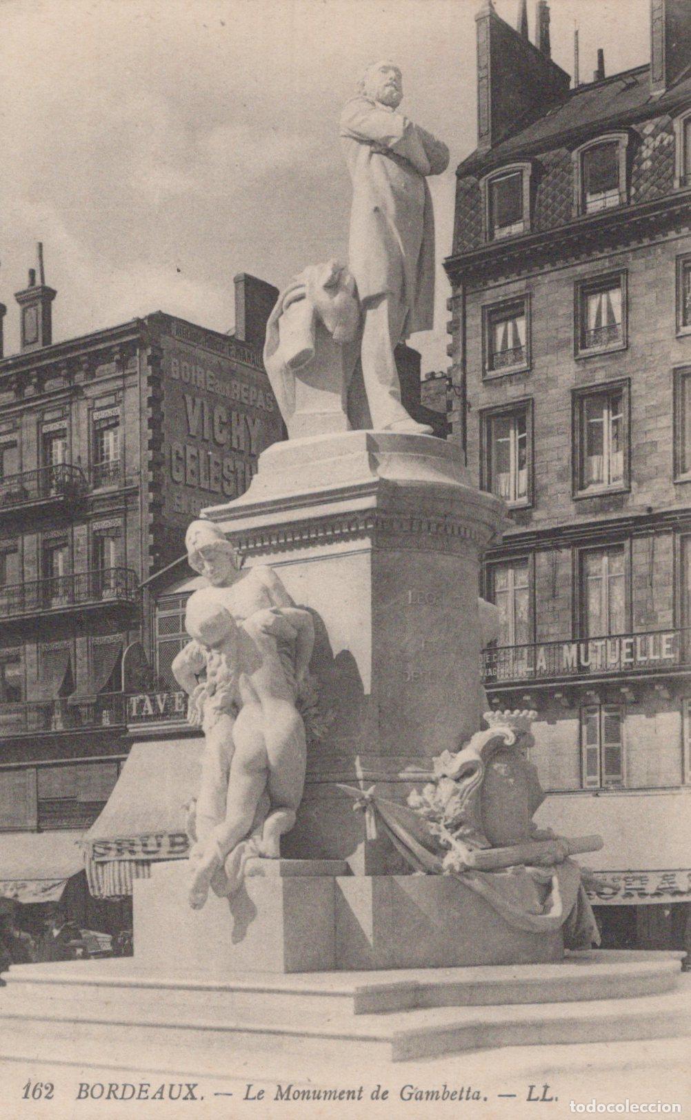 Cartes Postales: France Bordeaux Monument de Gambetta Sculpture Publique Unposted *YAC220