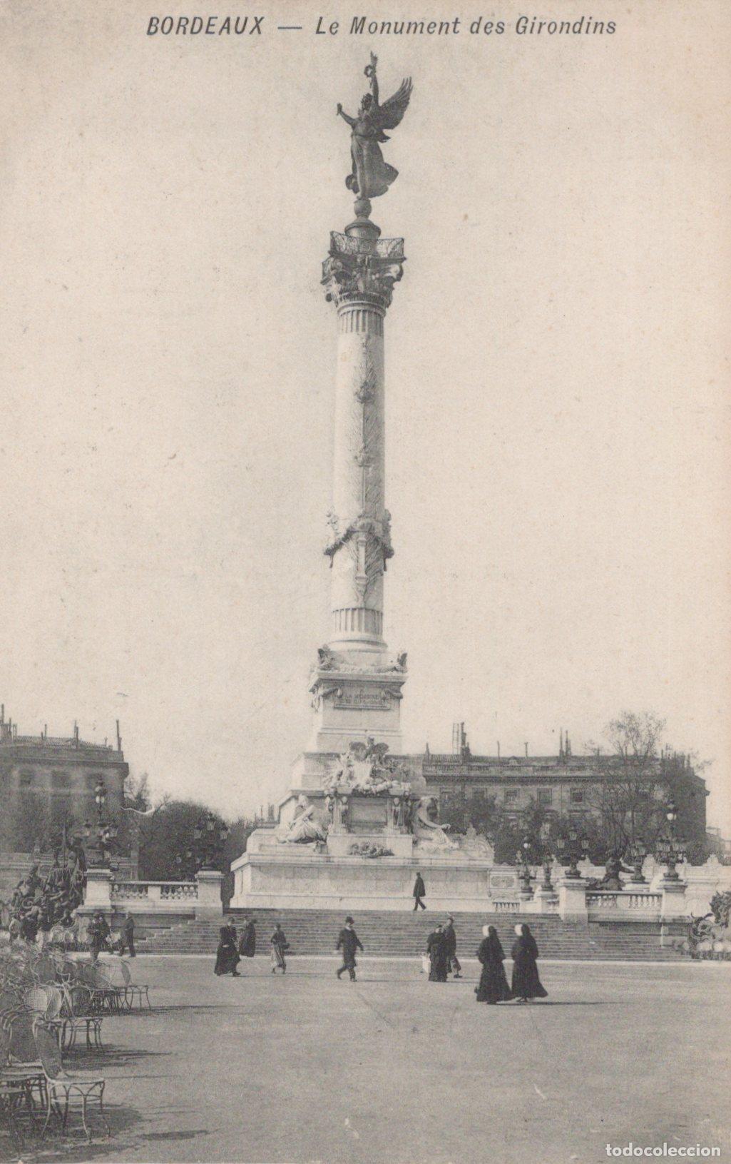 Cartes Postales: France Bordeaux Monument des Girondins Architecture Unposted *YAC326