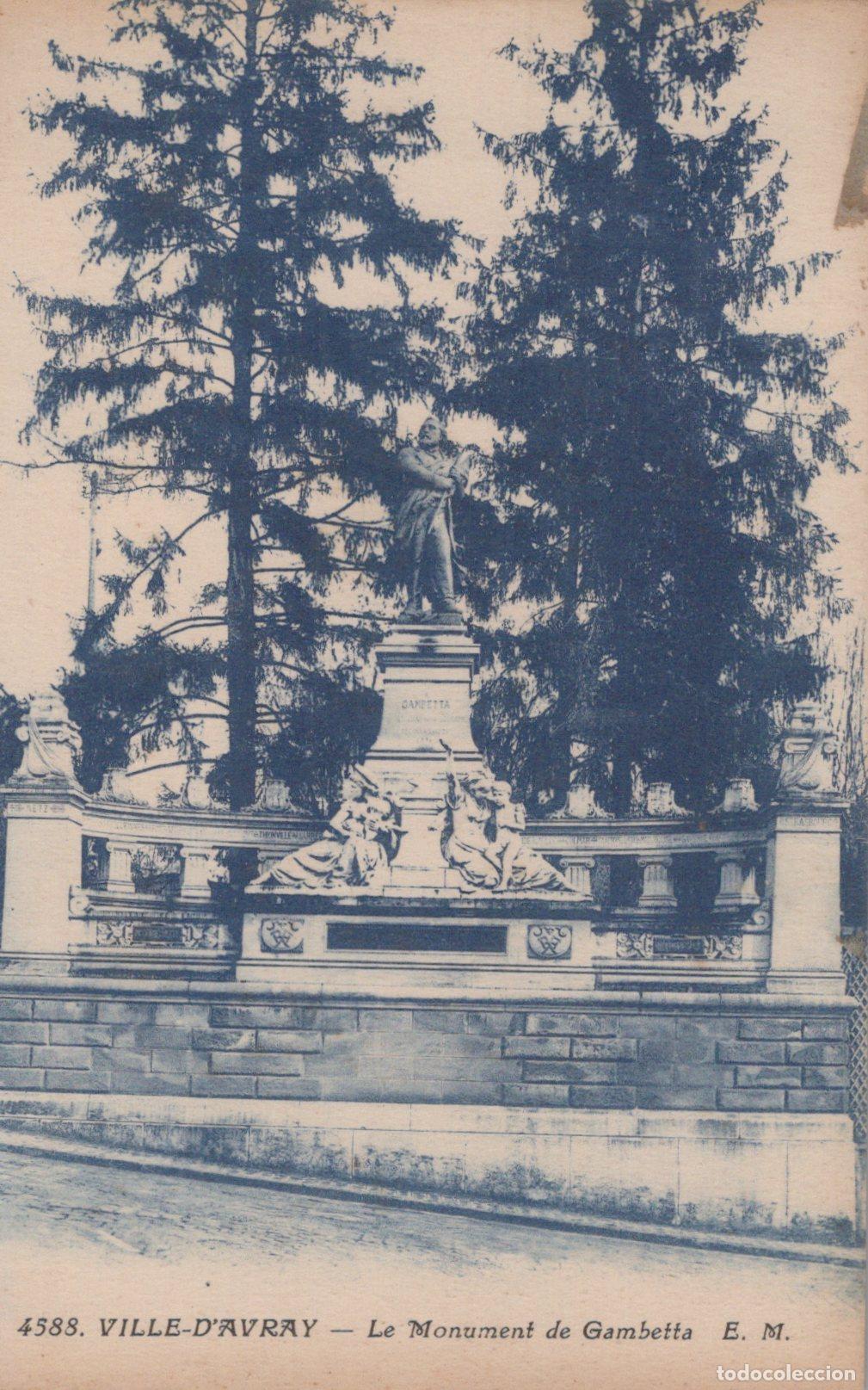 Cartes Postales: France Ville D Avray Monument Gambetta Architecture Statue Post&eacute;e *YAC320