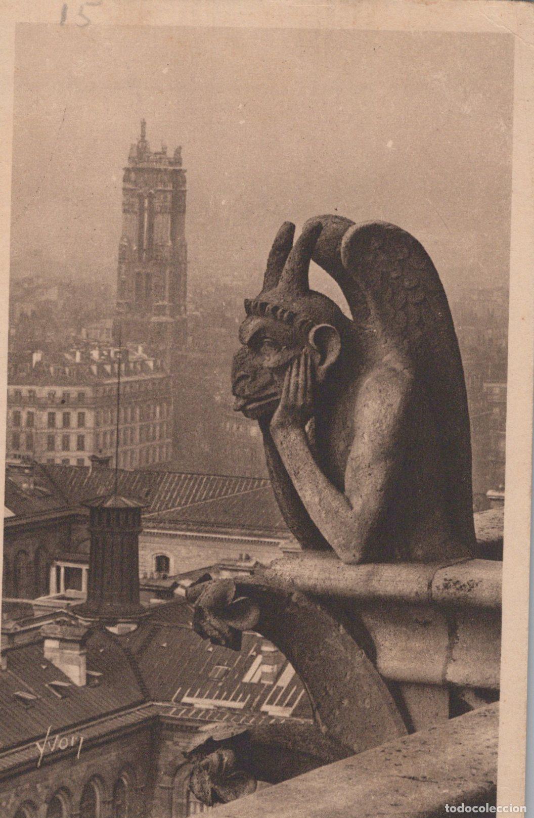 Cartes Postales: France Paris Notre Dame Chim&egrave;re Tour St Jacques Architecture Unposted *YAC394