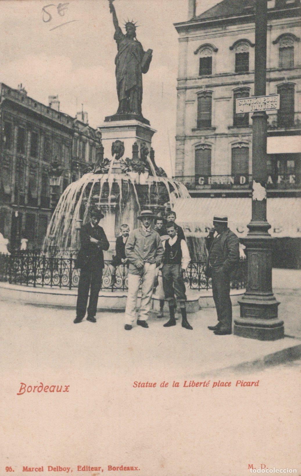 Cartoline: France Bordeaux Statue Libert&eacute; Place Picard Unposted *YAC319