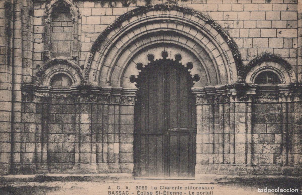 Postkarten: France Bassac &Eacute;glise St Etienne Portail Roman *YAC540