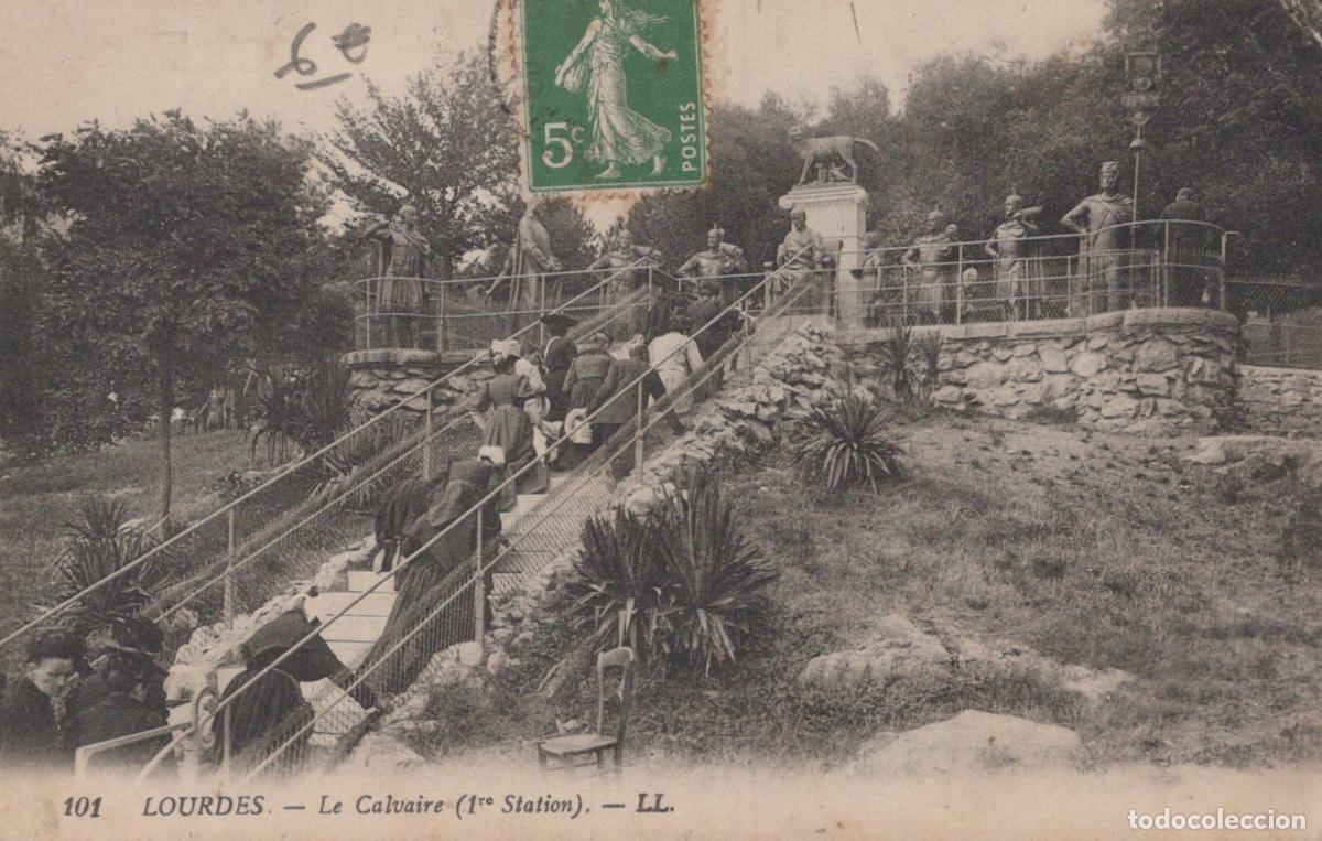 Cartes Postales: France Lourdes Le Calvaire 1re Station P&egrave;lerins Statues *YAC565