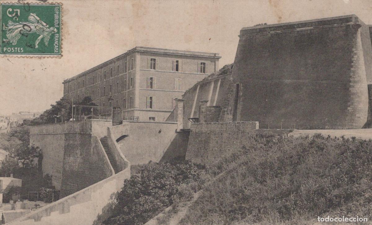Postcards: France Narbonne Anciennes Casernes Citadelle Fortifications Architecture *YAC597