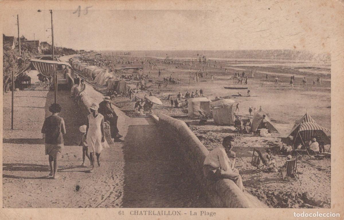 Cartes Postales: France Chatelaillon Plage Anim&eacute;e Baigneurs Cabines *YAC579
