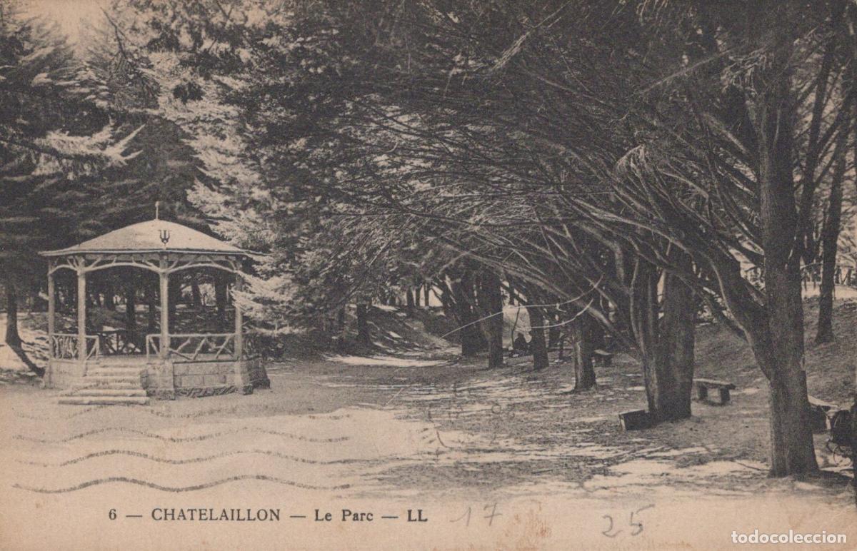 Cartes Postales: France Chatelaillon Le Parc Kiosque Architecture Jardin *YAC767