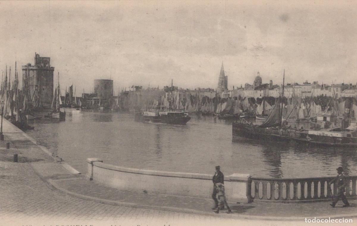 Postkarten: France La Rochelle L Avant Port Tours Voiliers Unposted *YAC817