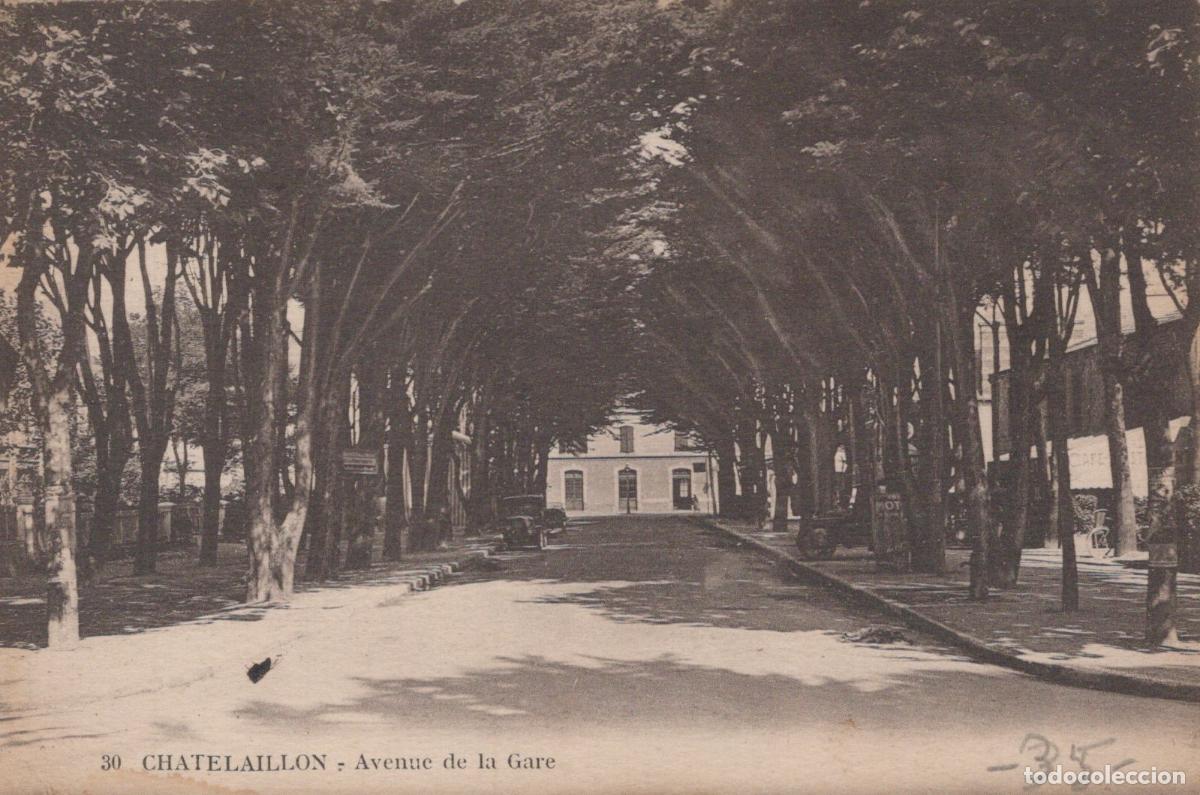 Postkarten: France Chatelaillon Charente Maritime Avenue de la Gare Voitures *YAC825