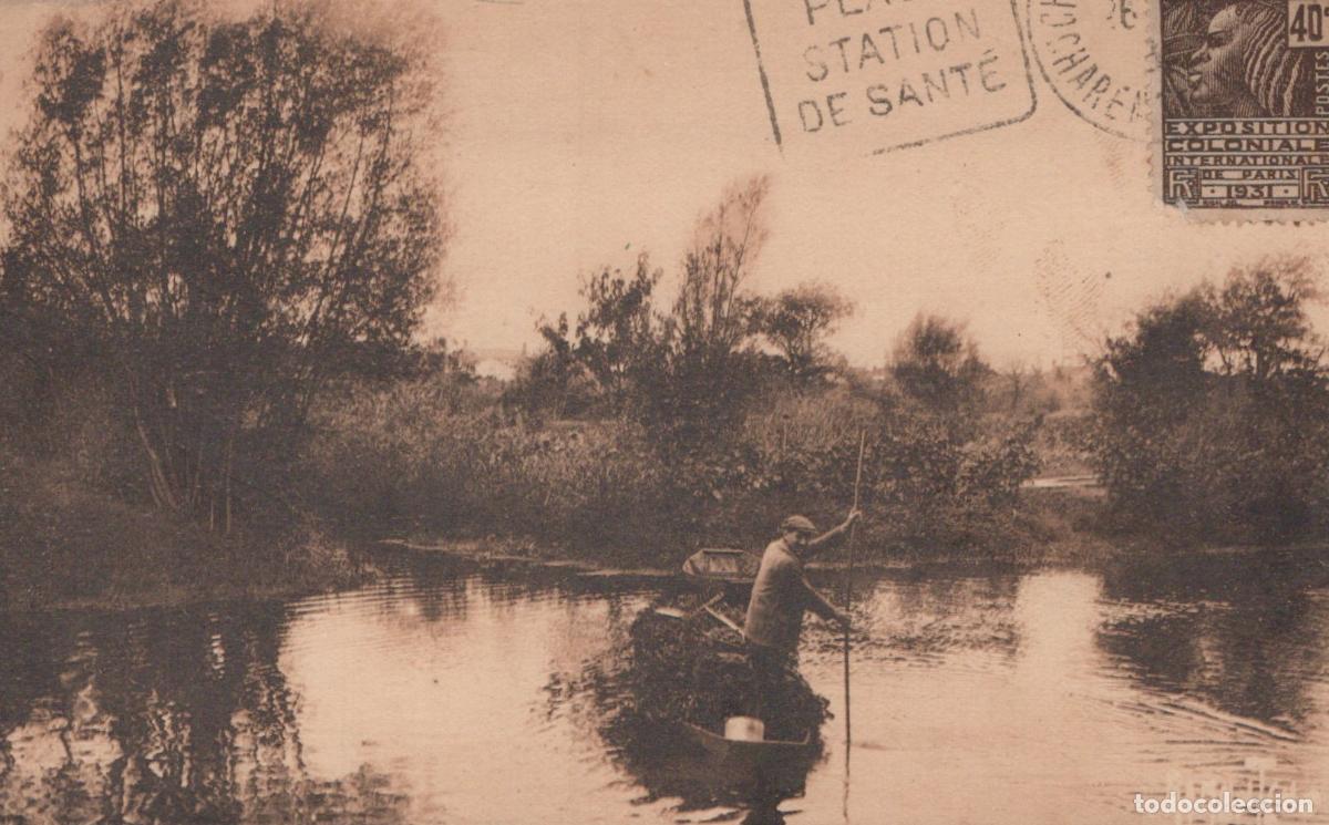 Postkarten: France Gu&eacute; de Velluire Marais Poitevin Homme en Barque *YAC824