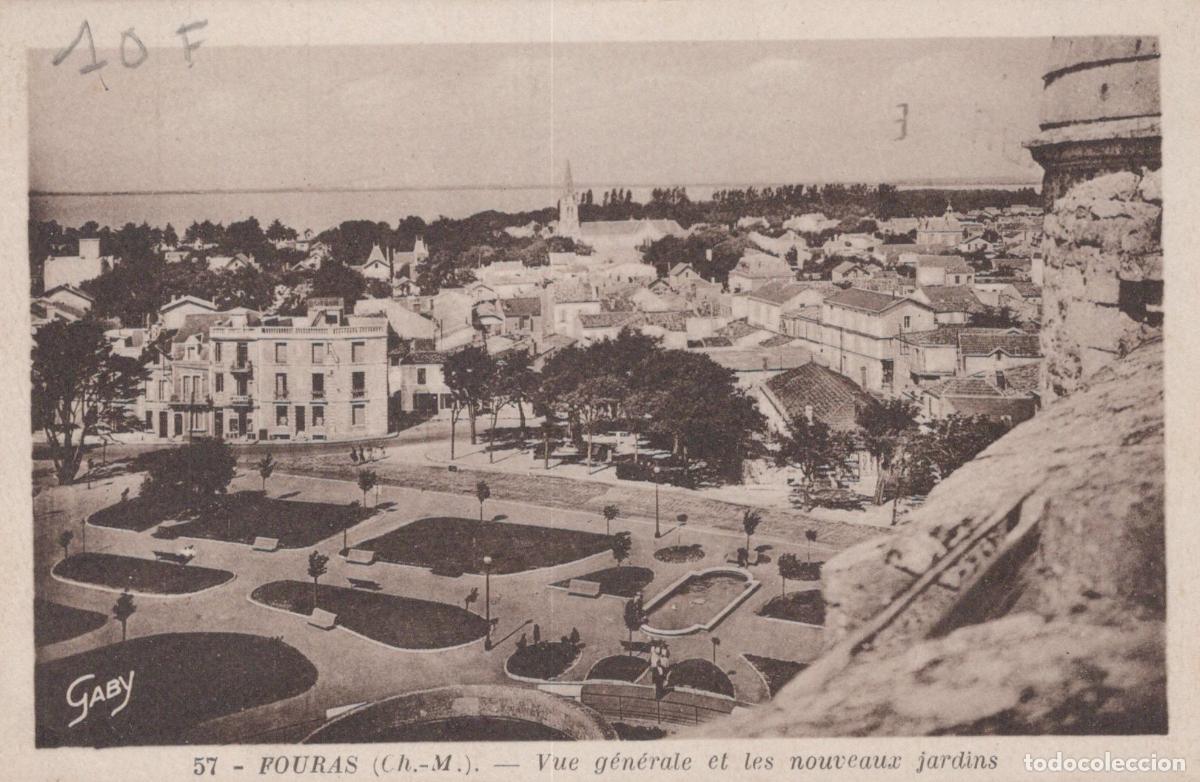 Cartes Postales: France Fouras Vue G&eacute;n&eacute;rale de la Ville et des Jardins Post&eacute;e *YAC869