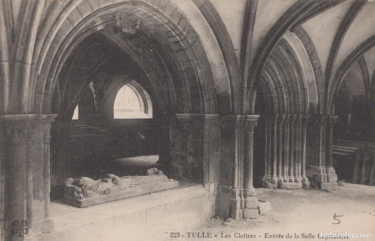 Cartes Postales: France Tulle Clo&icirc;tres Entr&eacute;e Salle Capitulare Architecture Unposted *YAC872