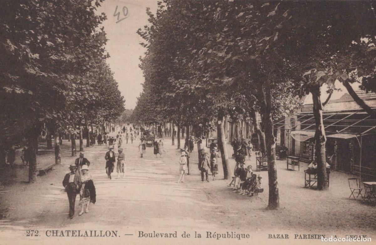 Postcards: France Chatelaillon Boulevard de la R&eacute;publique Anim&eacute;e *YAC900