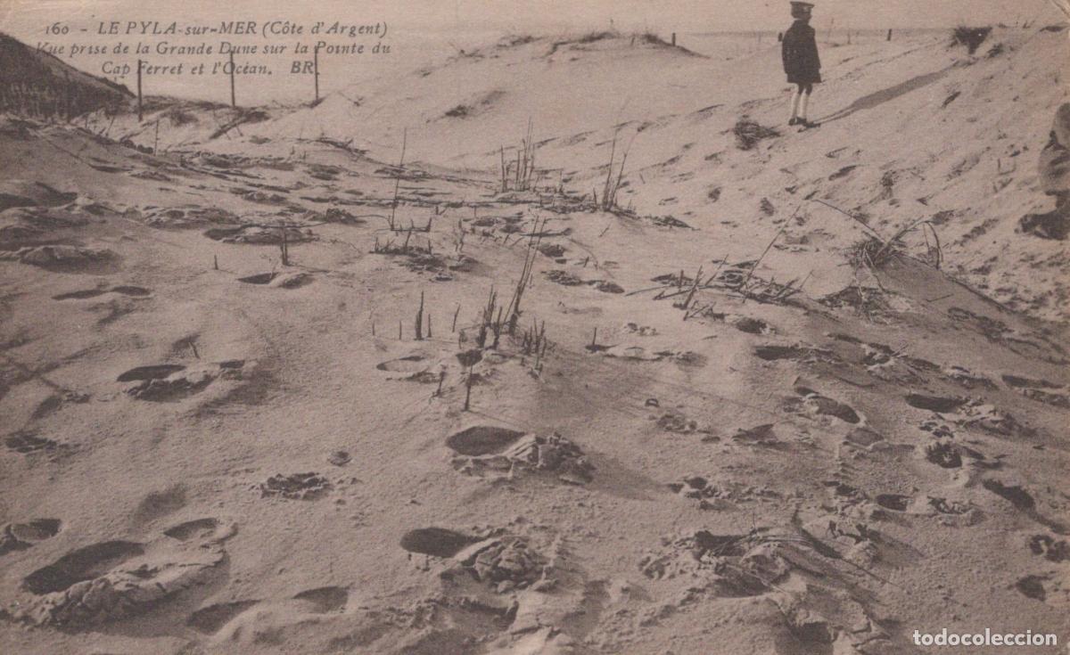 Postcards: France Le Pyla sur Mer Grande Dune du Pilat Personne *YAC905