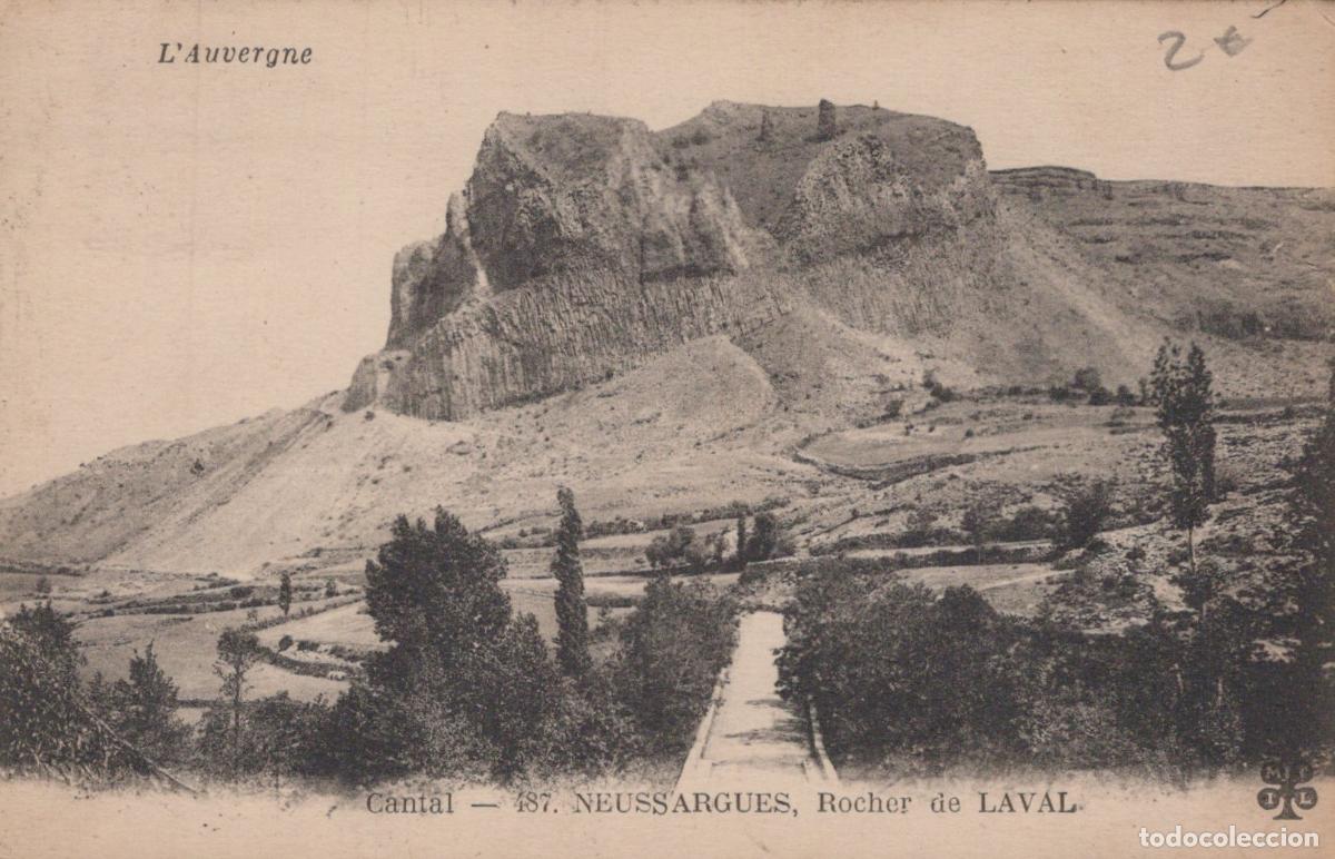Postkarten: France Neussargues Paysage Rocheux Rocher de Laval *YAC935