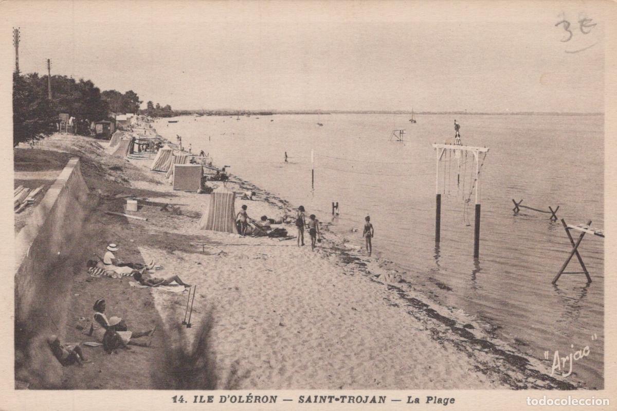 Postais: France Saint Trojan Ile D Ol&eacute;ron Plage Anim&eacute;e Baigneurs Cabines Circul&eacute;e *YAC821