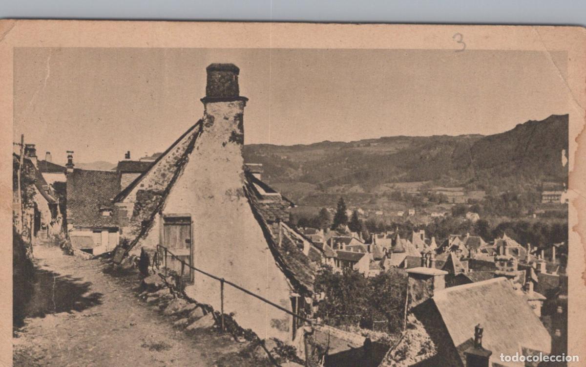 Postkarten: France VIC sur Cere Vieux Village Architecture et Paysage *YAC841