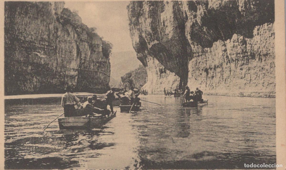 Postales: France Moustiers Sainte Marie Provence Gorges du Verdon Bateaux Unposted *YAC997