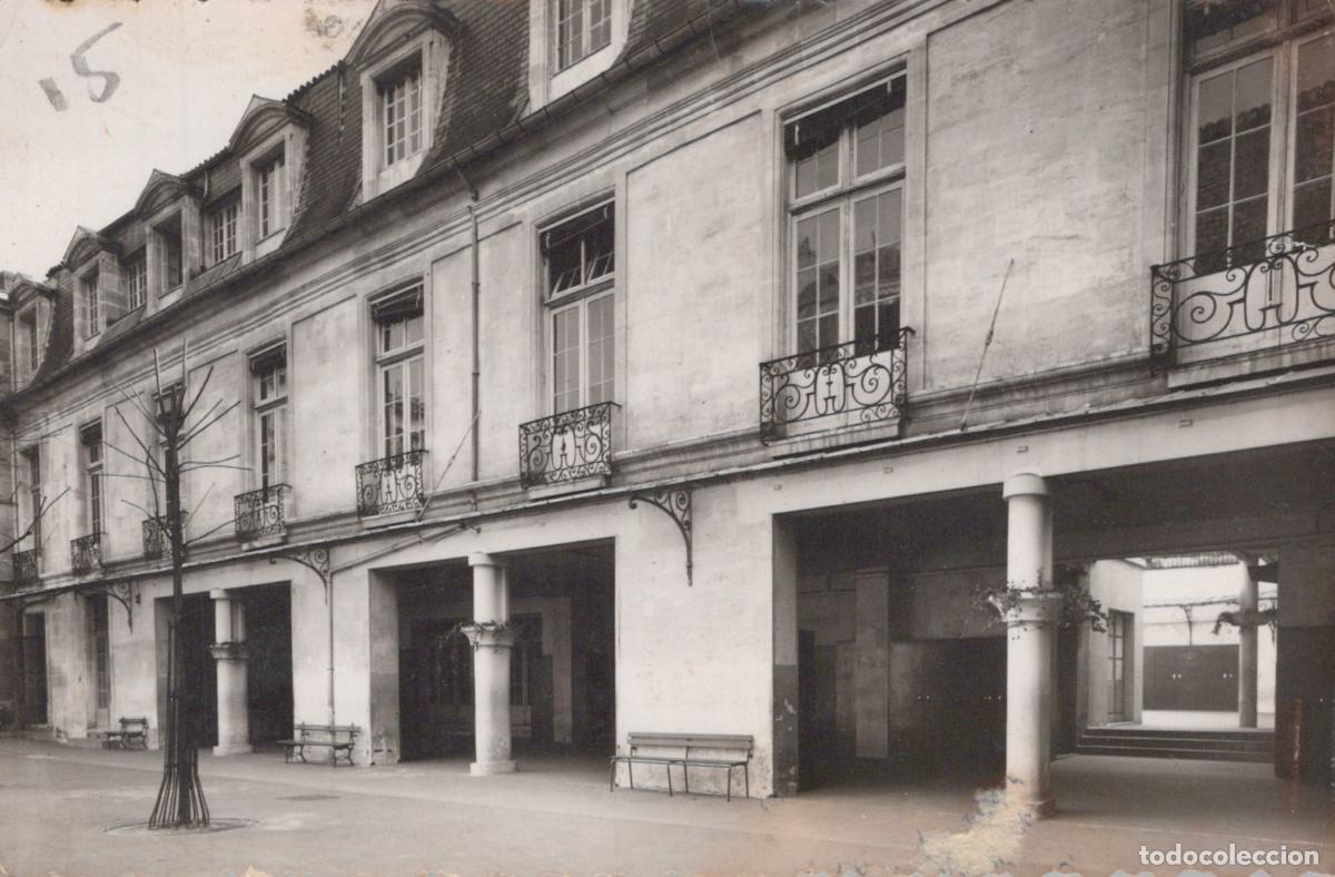 Cartoline: France Bordeaux Lyc&eacute;e Municipal Jeunes Filles Cour Principale *YAD064