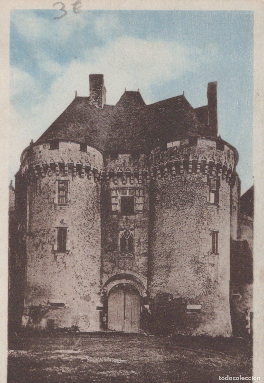 Postcards: France Barbezieux Le Ch&acirc;teau Historique Architecture *YAD219
