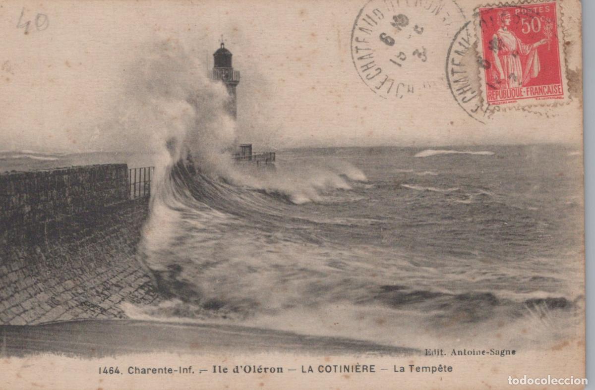 Postales: France La Cotini&egrave;re Phare Temp&ecirc;te et Vagues sur la Digue Affrancata *YAD449