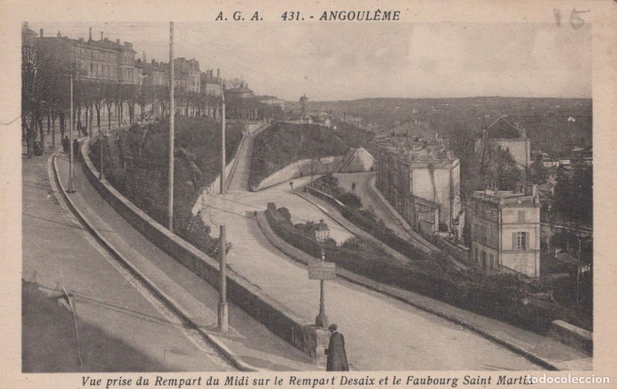 Postales: France Angoul&ecirc;me Vue Panoramique Rempart Desaix Faubourg St Unposted *YAD470